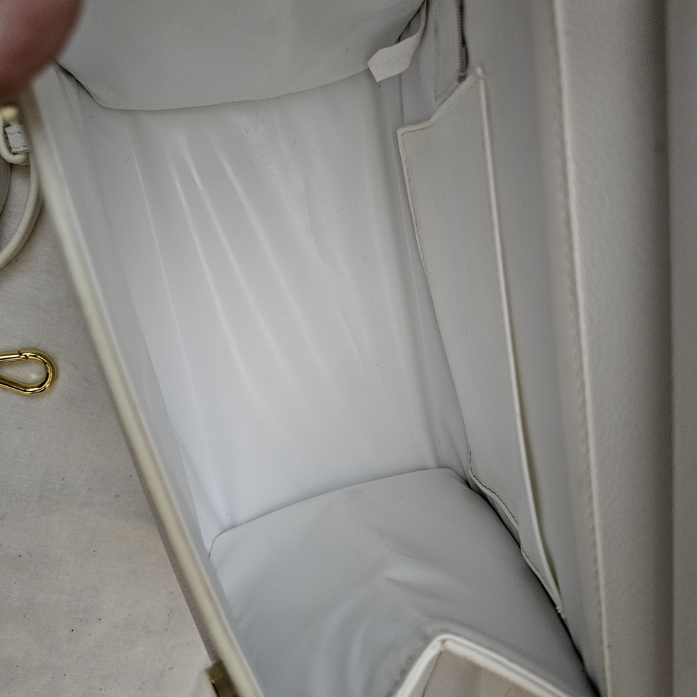 Modern Picnic Snacker Mini Luncher White with Gold Accents - Picture 10 of 12